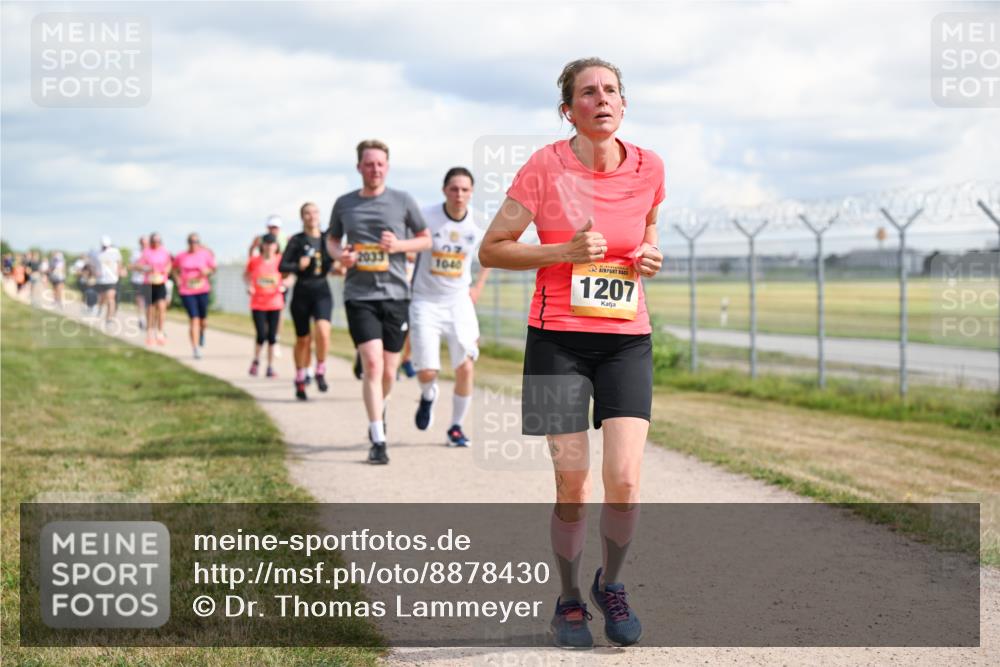 14.09.2025 - Airport Race Dr. Thomas Lammeyer http://msf.ph/oto/8878430 14.09.2025 12:26:09 Laufen 2033, 1040, 27, 1207 meine-sportfotos.de