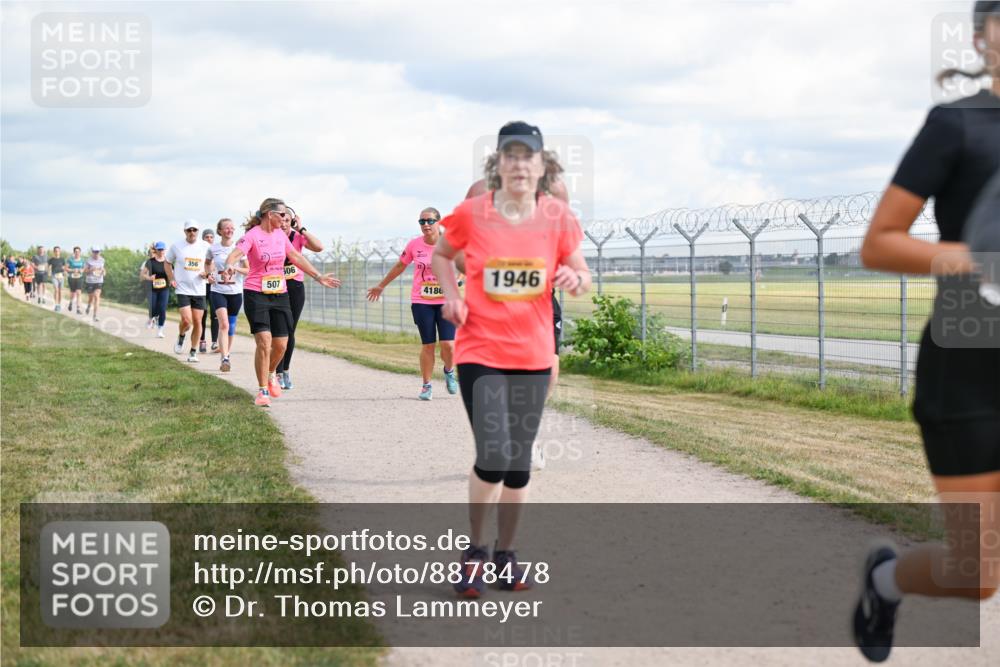 14.09.2025 - Airport Race Dr. Thomas Lammeyer http://msf.ph/oto/8878478 14.09.2025 12:26:14 Laufen 356, 507, 06, 4186, 1946 meine-sportfotos.de