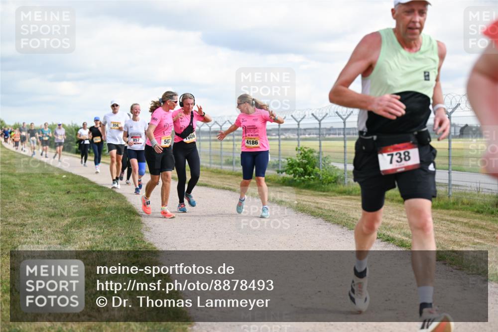 14.09.2025 - Airport Race Dr. Thomas Lammeyer http://msf.ph/oto/8878493 14.09.2025 12:26:16 Laufen 356, 857, 501, 1606, 4186, 738 meine-sportfotos.de