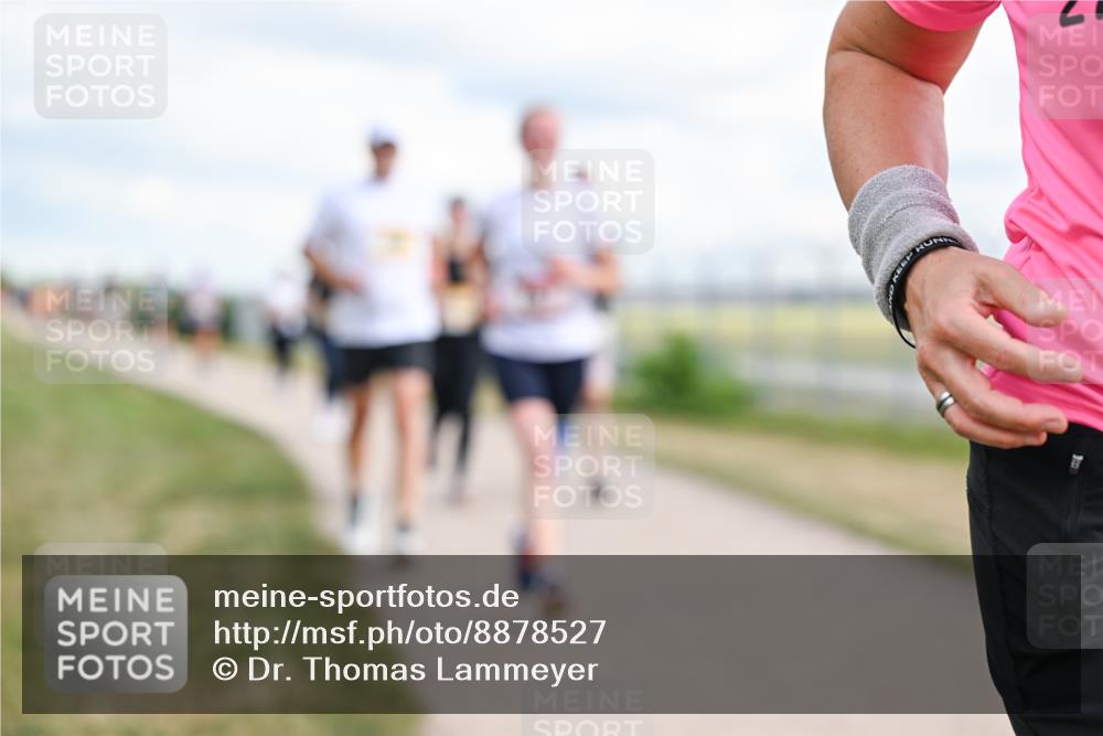 14.09.2025 - Airport Race Dr. Thomas Lammeyer http://msf.ph/oto/8878527 14.09.2025 12:26:20 Laufen  meine-sportfotos.de