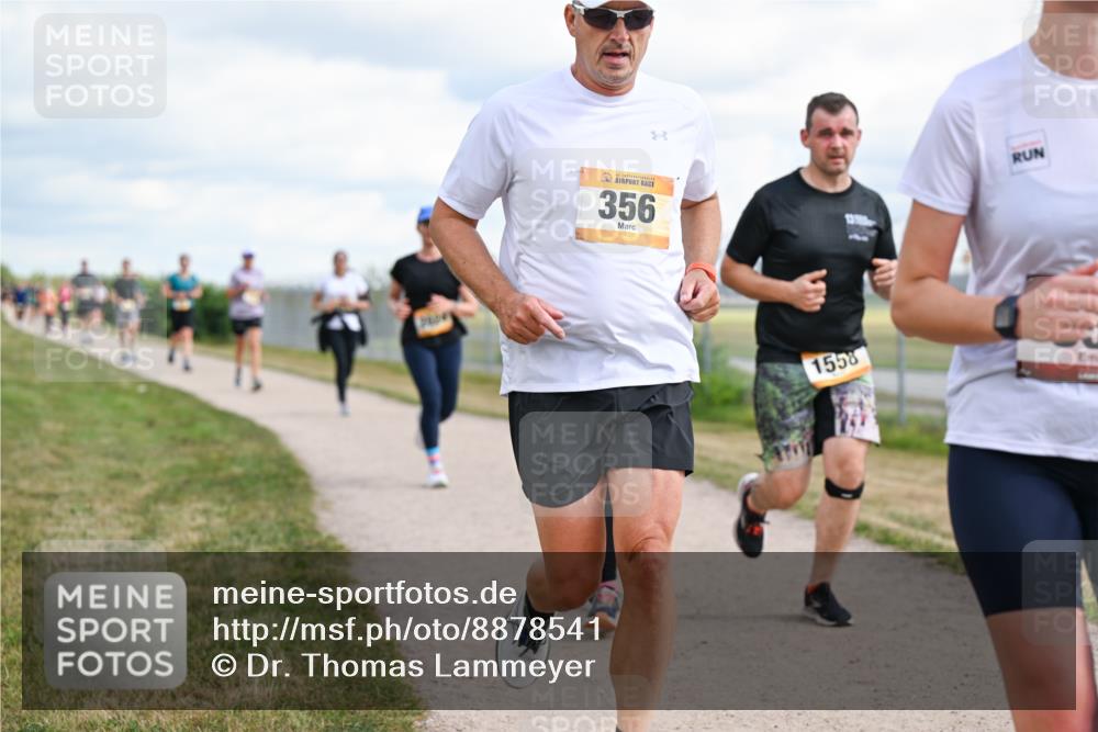 14.09.2025 - Airport Race Dr. Thomas Lammeyer http://msf.ph/oto/8878541 14.09.2025 12:26:22 Laufen 356, 1558 meine-sportfotos.de