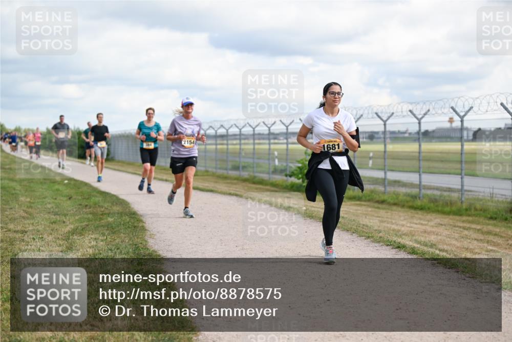 14.09.2025 - Airport Race Dr. Thomas Lammeyer http://msf.ph/oto/8878575 14.09.2025 12:26:26 Laufen 2154, 1681 meine-sportfotos.de