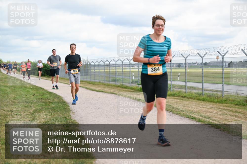 14.09.2025 - Airport Race Dr. Thomas Lammeyer http://msf.ph/oto/8878617 14.09.2025 12:26:31 Laufen 1775, 391, 384 meine-sportfotos.de