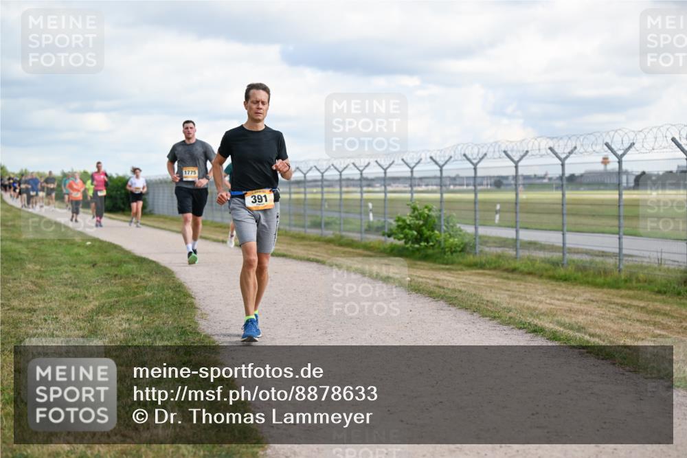 14.09.2025 - Airport Race Dr. Thomas Lammeyer http://msf.ph/oto/8878633 14.09.2025 12:26:33 Laufen 1775, 391 meine-sportfotos.de