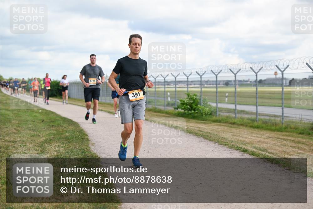 14.09.2025 - Airport Race Dr. Thomas Lammeyer http://msf.ph/oto/8878638 14.09.2025 12:26:34 Laufen 1775, 391 meine-sportfotos.de