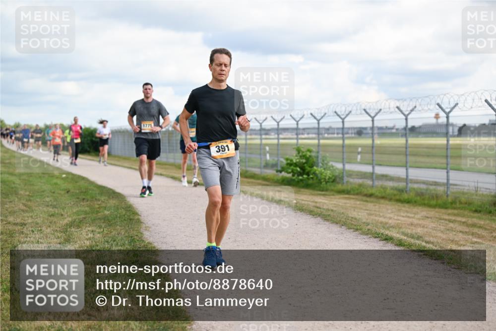 14.09.2025 - Airport Race Dr. Thomas Lammeyer http://msf.ph/oto/8878640 14.09.2025 12:26:34 Laufen 1775, 391 meine-sportfotos.de