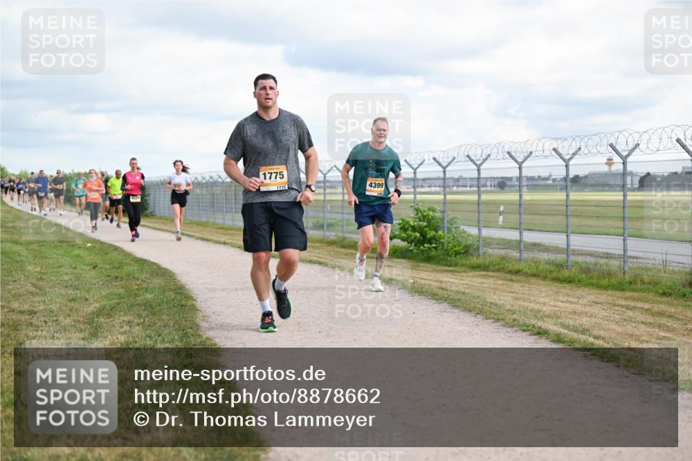 14.09.2025 - Airport Race Dr. Thomas Lammeyer http://msf.ph/oto/8878662 14.09.2025 12:26:36 Laufen 4227, 1775, 1775, 4399 meine-sportfotos.de