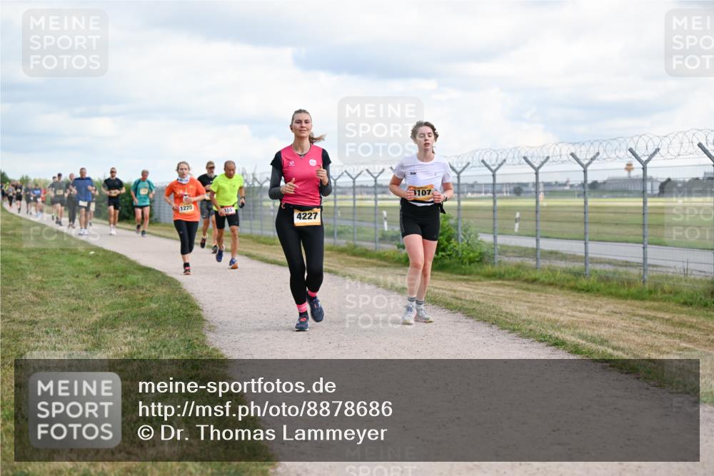 14.09.2025 - Airport Race Dr. Thomas Lammeyer http://msf.ph/oto/8878686 14.09.2025 12:26:43 Laufen 1220, 155, 4227, 107 meine-sportfotos.de