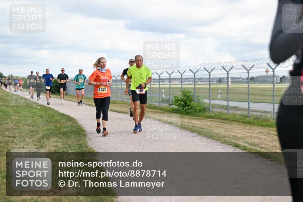 14.09.2025 - Airport Race Dr. Thomas Lammeyer http://msf.ph/oto/8878714 14.09.2025 12:26:46 Laufen 1701, 1220, 155 meine-sportfotos.de