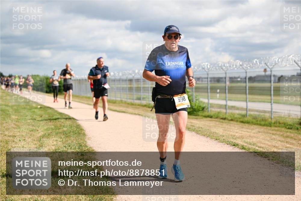 14.09.2025 - Airport Race Dr. Thomas Lammeyer http://msf.ph/oto/8878851 14.09.2025 12:27:06 Laufen 598, 598 meine-sportfotos.de