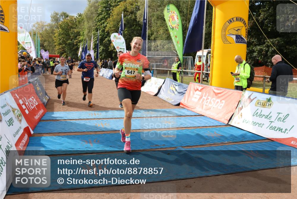 14.09.2025 - Airport Race Strokosch-Dieckow http://msf.ph/oto/8878857 14.09.2025 12:38:32 Ziel 194, 289, 506, 647, 1393, 1532, 1607, 1732, 1923, 1936, 4054, 4228 meine-sportfotos.de