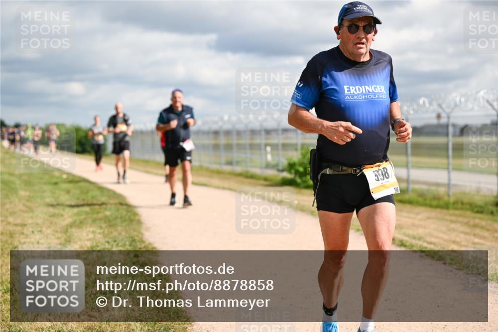 14.09.2025 - Airport Race Dr. Thomas Lammeyer http://msf.ph/oto/8878858 14.09.2025 12:27:07 Laufen 7, 598, 869 meine-sportfotos.de