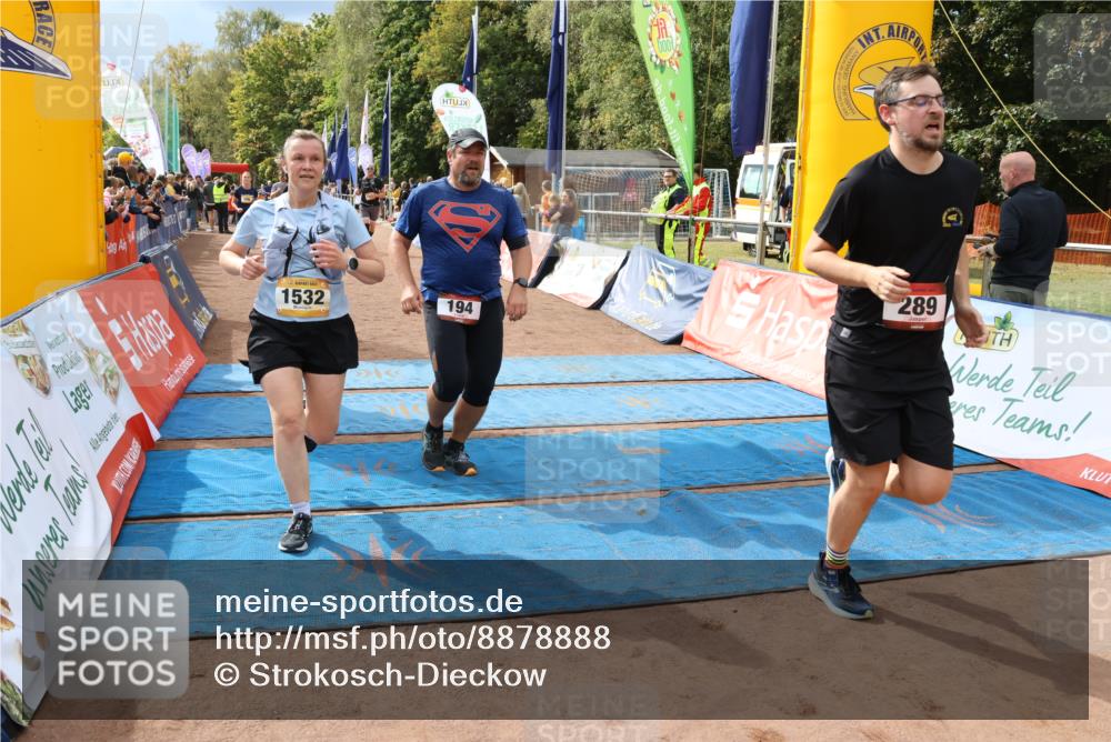 14.09.2025 - Airport Race Strokosch-Dieckow http://msf.ph/oto/8878888 14.09.2025 12:38:34 Ziel 194, 289, 506, 647, 1393, 1532, 1923, 1936, 4054, 4228 meine-sportfotos.de