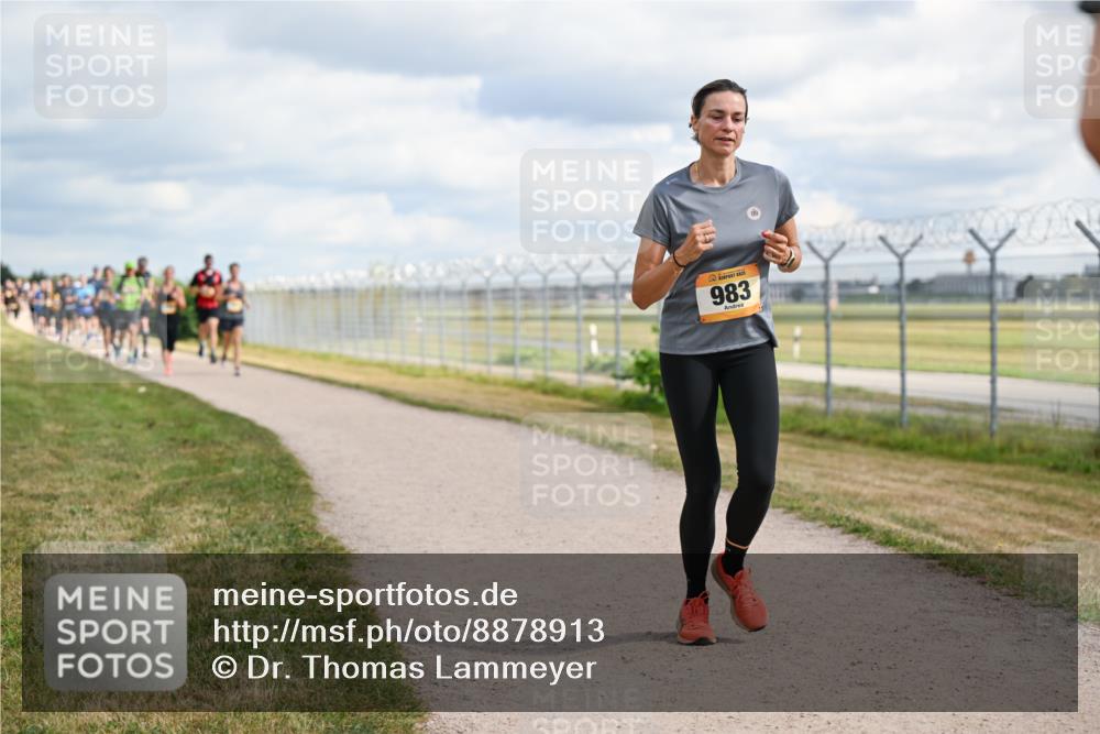 14.09.2025 - Airport Race Dr. Thomas Lammeyer http://msf.ph/oto/8878913 14.09.2025 12:27:15 Laufen 983 meine-sportfotos.de
