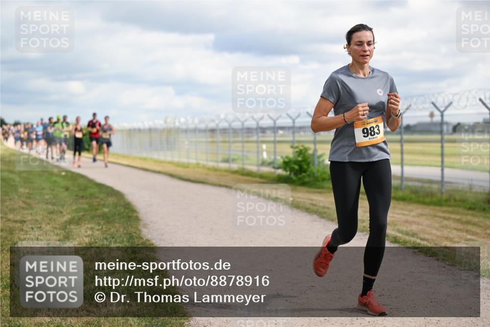 14.09.2025 - Airport Race Dr. Thomas Lammeyer http://msf.ph/oto/8878916 14.09.2025 12:27:15 Laufen 983 meine-sportfotos.de