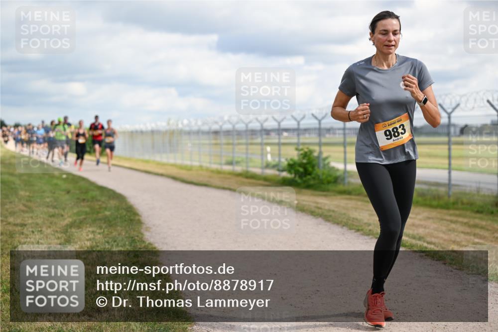 14.09.2025 - Airport Race Dr. Thomas Lammeyer http://msf.ph/oto/8878917 14.09.2025 12:27:15 Laufen 983 meine-sportfotos.de