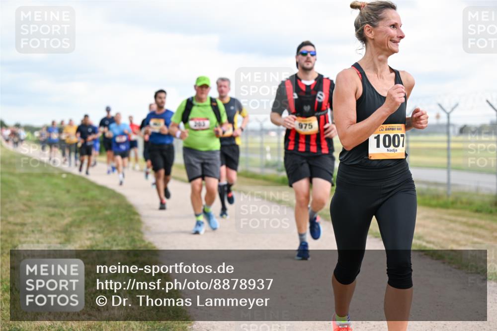 14.09.2025 - Airport Race Dr. Thomas Lammeyer http://msf.ph/oto/8878937 14.09.2025 12:27:25 Laufen 975, 1007 meine-sportfotos.de