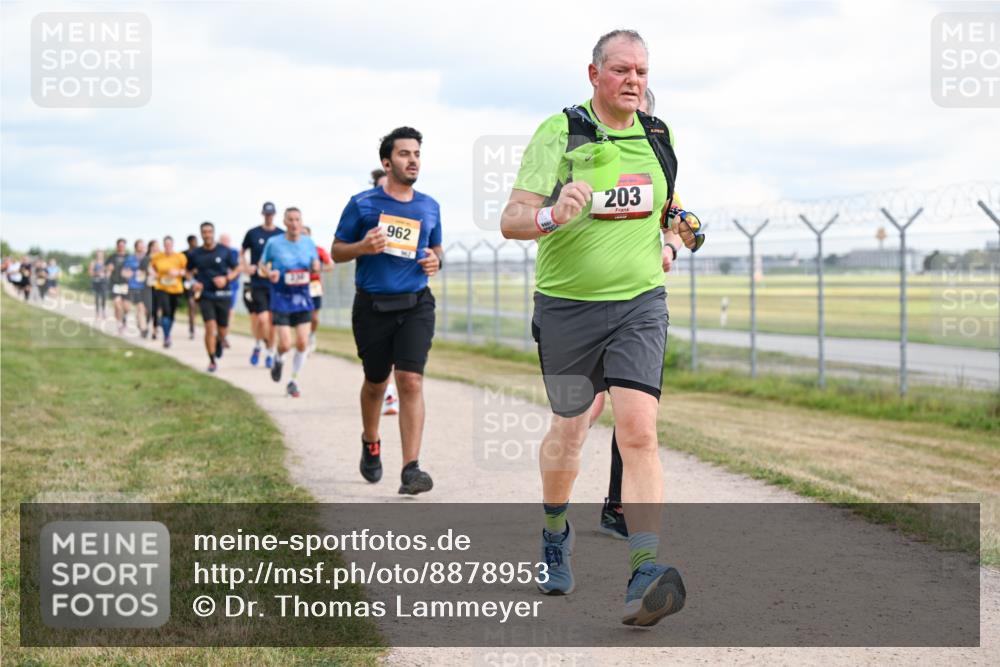 14.09.2025 - Airport Race Dr. Thomas Lammeyer http://msf.ph/oto/8878953 14.09.2025 12:27:27 Laufen 962, 203 meine-sportfotos.de