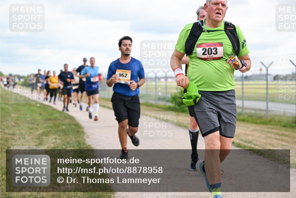 14.09.2025 - Airport Race Dr. Thomas Lammeyer http://msf.ph/oto/8878958 14.09.2025 12:27:28 Laufen 962, 203 meine-sportfotos.de