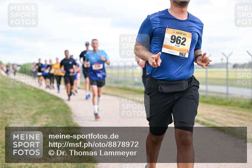 14.09.2025 - Airport Race Dr. Thomas Lammeyer http://msf.ph/oto/8878972 14.09.2025 12:27:29 Laufen 962, 962 meine-sportfotos.de