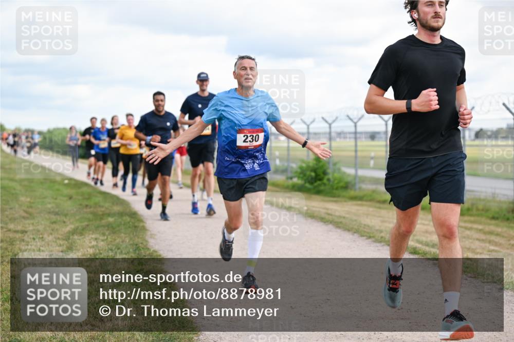 14.09.2025 - Airport Race Dr. Thomas Lammeyer http://msf.ph/oto/8878981 14.09.2025 12:27:30 Laufen 230 meine-sportfotos.de