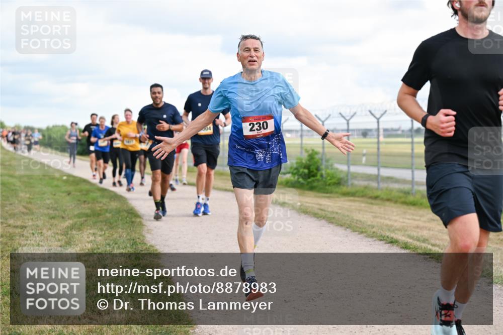 14.09.2025 - Airport Race Dr. Thomas Lammeyer http://msf.ph/oto/8878983 14.09.2025 12:27:31 Laufen 230 meine-sportfotos.de