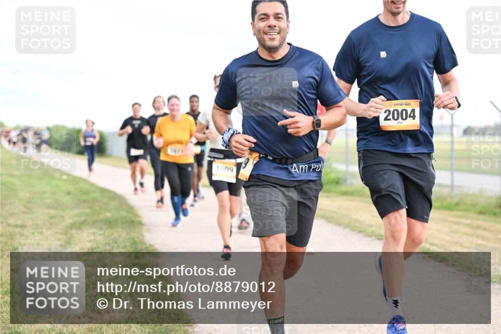 14.09.2025 - Airport Race Dr. Thomas Lammeyer http://msf.ph/oto/8879012 14.09.2025 12:27:34 Laufen 1009, 2004 meine-sportfotos.de