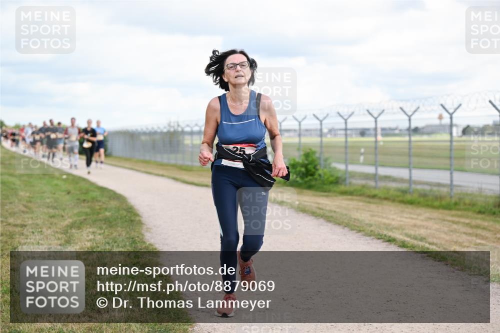 14.09.2025 - Airport Race Dr. Thomas Lammeyer http://msf.ph/oto/8879069 14.09.2025 12:27:42 Laufen 25 meine-sportfotos.de