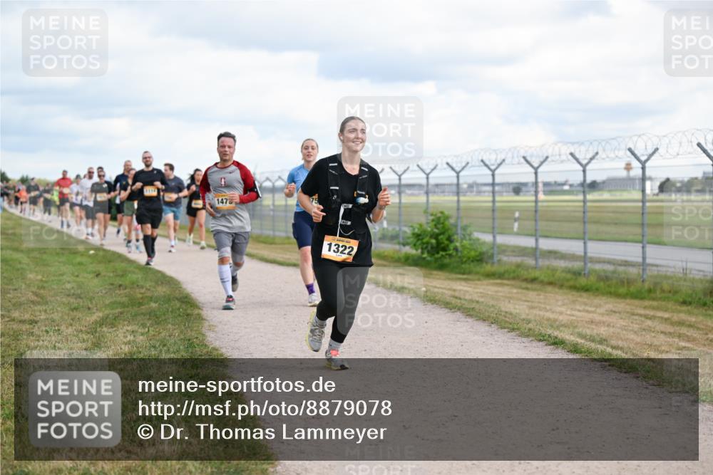14.09.2025 - Airport Race Dr. Thomas Lammeyer http://msf.ph/oto/8879078 14.09.2025 12:27:49 Laufen 147, 1322 meine-sportfotos.de