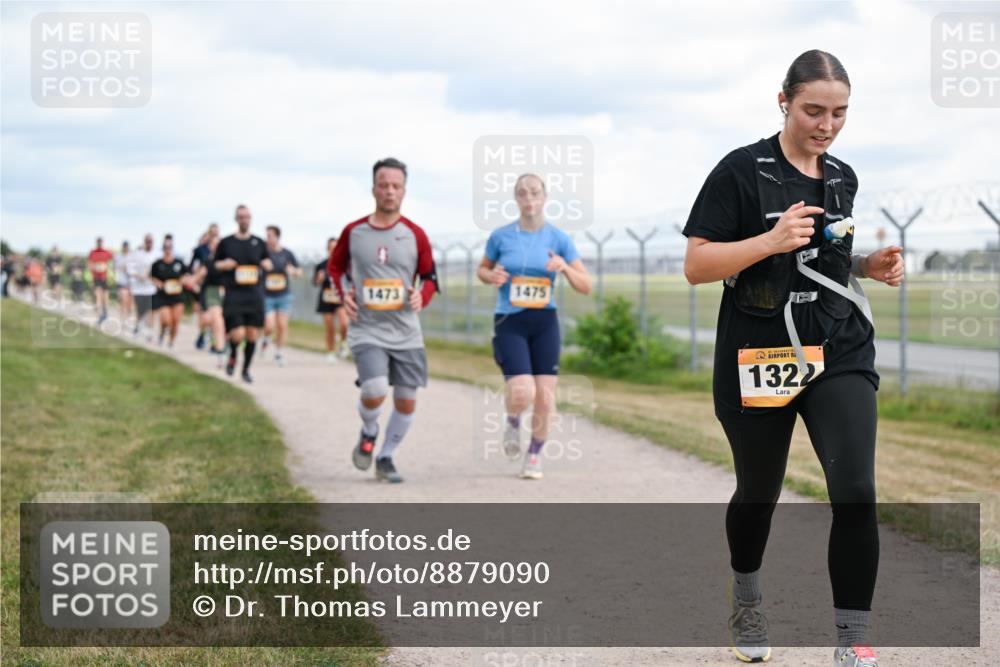 14.09.2025 - Airport Race Dr. Thomas Lammeyer http://msf.ph/oto/8879090 14.09.2025 12:27:50 Laufen 1473, 1475, 1322 meine-sportfotos.de