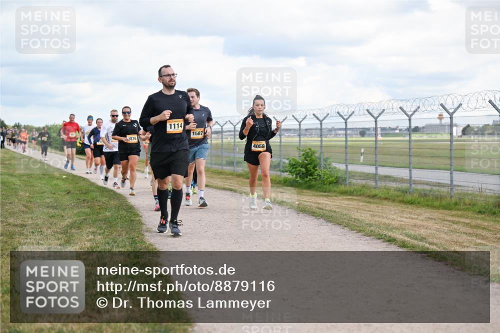 14.09.2025 - Airport Race Dr. Thomas Lammeyer http://msf.ph/oto/8879116 14.09.2025 12:27:54 Laufen 1876, 1114, 1587, 4059 meine-sportfotos.de