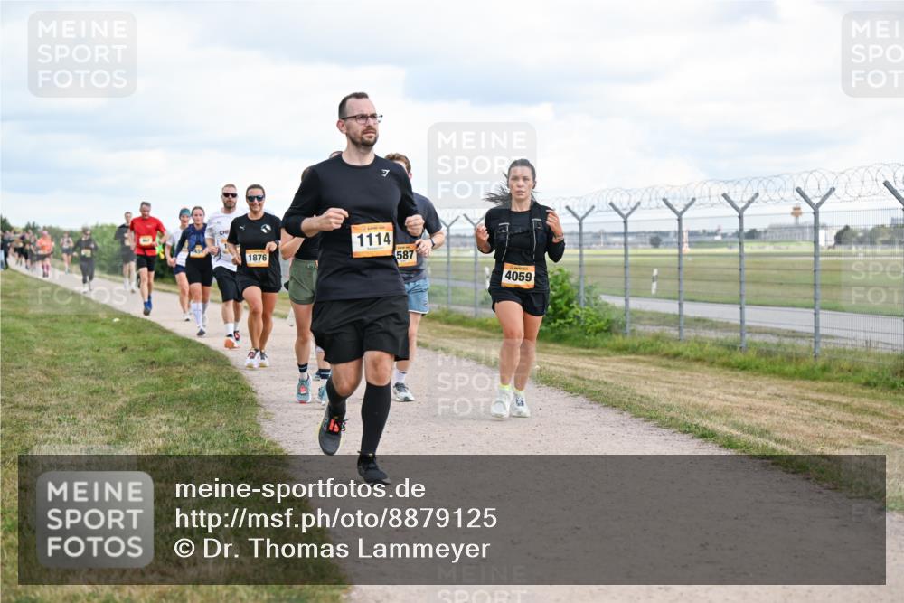 14.09.2025 - Airport Race Dr. Thomas Lammeyer http://msf.ph/oto/8879125 14.09.2025 12:27:55 Laufen 1876, 1114, 587, 4059 meine-sportfotos.de