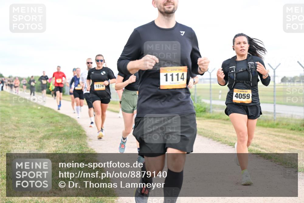 14.09.2025 - Airport Race Dr. Thomas Lammeyer http://msf.ph/oto/8879140 14.09.2025 12:27:56 Laufen 1876, 1114, 4059 meine-sportfotos.de