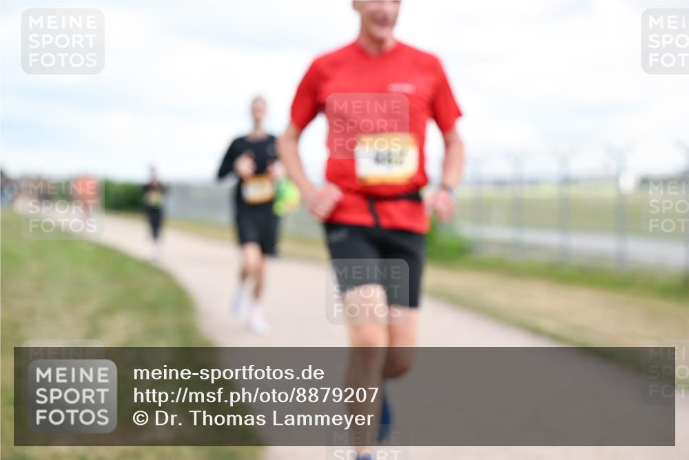 14.09.2025 - Airport Race Dr. Thomas Lammeyer http://msf.ph/oto/8879207 14.09.2025 12:28:03 Laufen 77919 meine-sportfotos.de