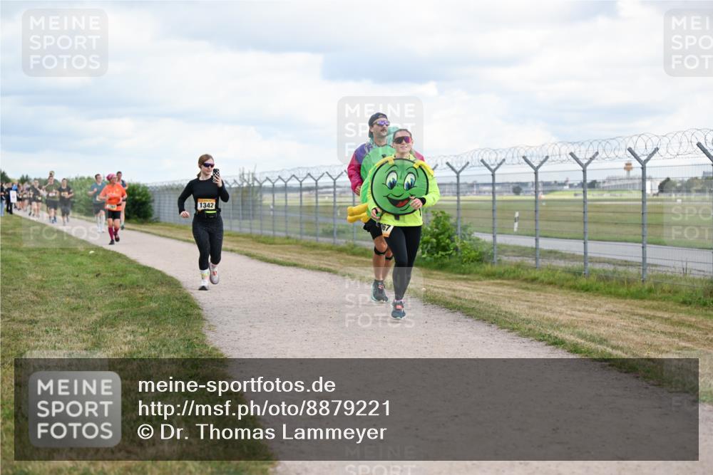 14.09.2025 - Airport Race Dr. Thomas Lammeyer http://msf.ph/oto/8879221 14.09.2025 12:28:06 Laufen 1342 meine-sportfotos.de