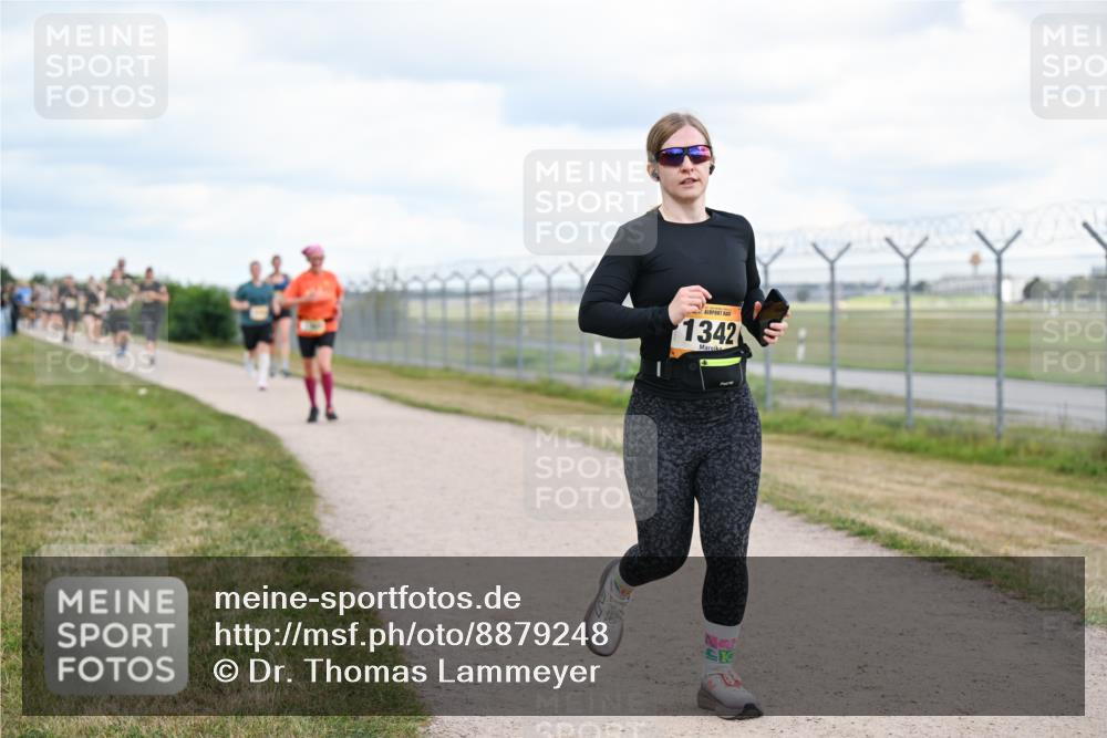 14.09.2025 - Airport Race Dr. Thomas Lammeyer http://msf.ph/oto/8879248 14.09.2025 12:28:11 Laufen 1342 meine-sportfotos.de