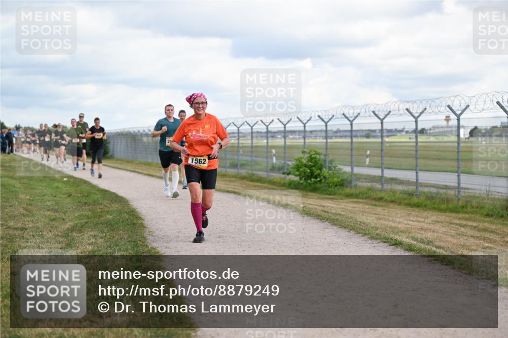 14.09.2025 - Airport Race Dr. Thomas Lammeyer http://msf.ph/oto/8879249 14.09.2025 12:28:14 Laufen 1562 meine-sportfotos.de