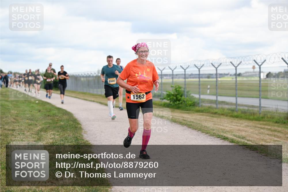14.09.2025 - Airport Race Dr. Thomas Lammeyer http://msf.ph/oto/8879260 14.09.2025 12:28:15 Laufen 2000, 1562 meine-sportfotos.de