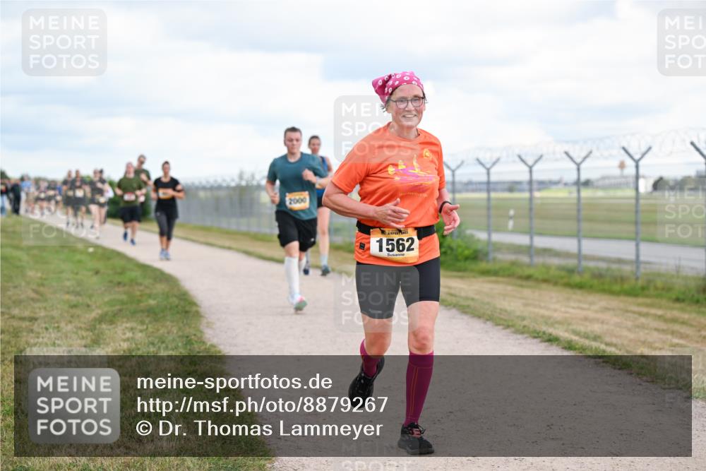 14.09.2025 - Airport Race Dr. Thomas Lammeyer http://msf.ph/oto/8879267 14.09.2025 12:28:16 Laufen 2000, 1562 meine-sportfotos.de