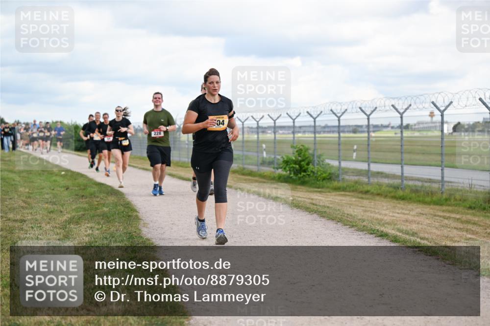 14.09.2025 - Airport Race Dr. Thomas Lammeyer http://msf.ph/oto/8879305 14.09.2025 12:28:21 Laufen 228, 04 meine-sportfotos.de