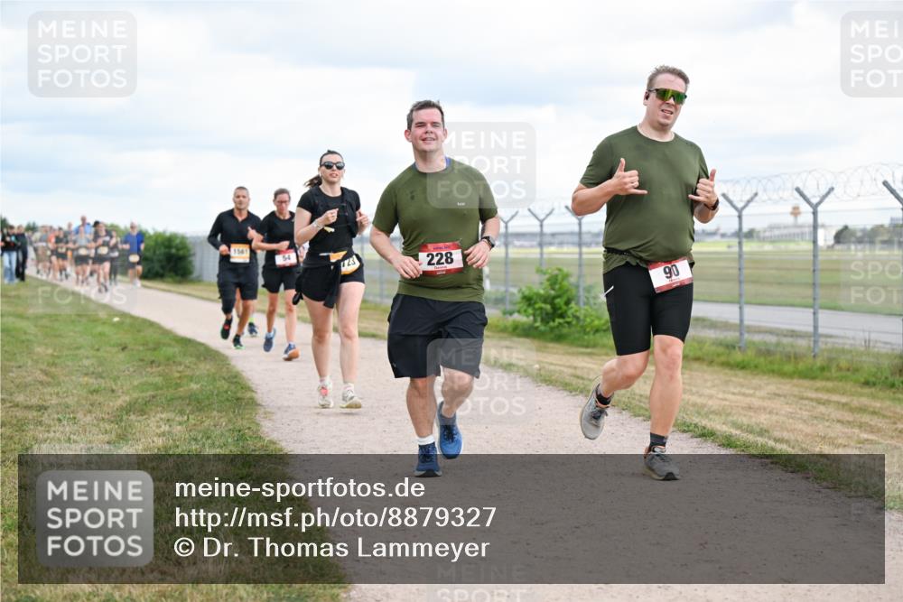 14.09.2025 - Airport Race Dr. Thomas Lammeyer http://msf.ph/oto/8879327 14.09.2025 12:28:24 Laufen 1561, 723, 228, 90 meine-sportfotos.de