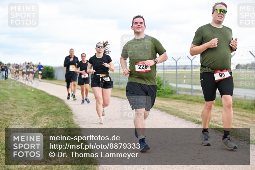 14.09.2025 - Airport Race Dr. Thomas Lammeyer http://msf.ph/oto/8879333 14.09.2025 12:28:24 Laufen 23, 228, 90 meine-sportfotos.de