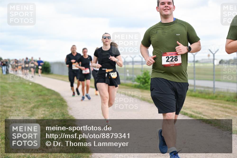 14.09.2025 - Airport Race Dr. Thomas Lammeyer http://msf.ph/oto/8879341 14.09.2025 12:28:25 Laufen 228 meine-sportfotos.de