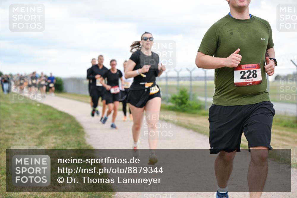 14.09.2025 - Airport Race Dr. Thomas Lammeyer http://msf.ph/oto/8879344 14.09.2025 12:28:25 Laufen 228 meine-sportfotos.de
