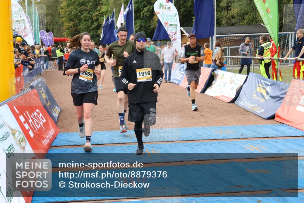 14.09.2025 - Airport Race Strokosch-Dieckow http://msf.ph/oto/8879376 14.09.2025 12:39:12 Ziel 417, 430, 474, 934, 956, 1068, 1203, 1325, 1362, 1526, 1729, 1742, 1773, 1799, 1916, 2027, 2058, 2119 meine-sportfotos.de