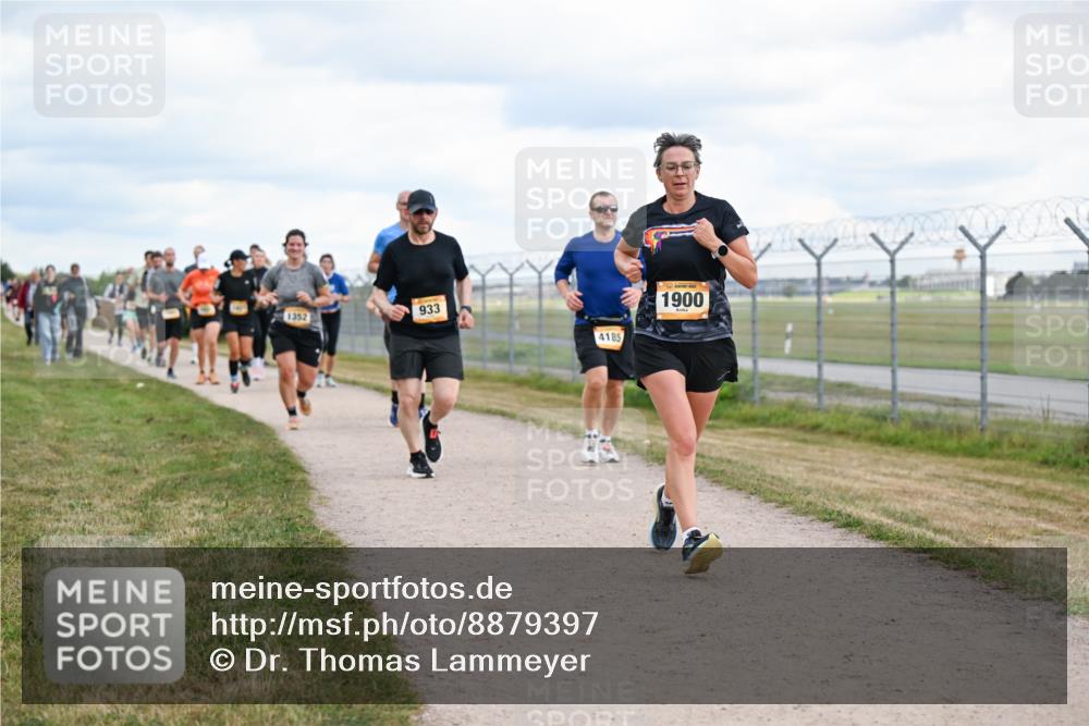 14.09.2025 - Airport Race Dr. Thomas Lammeyer http://msf.ph/oto/8879397 14.09.2025 12:28:35 Laufen 1352, 933, 4185, 1900 meine-sportfotos.de