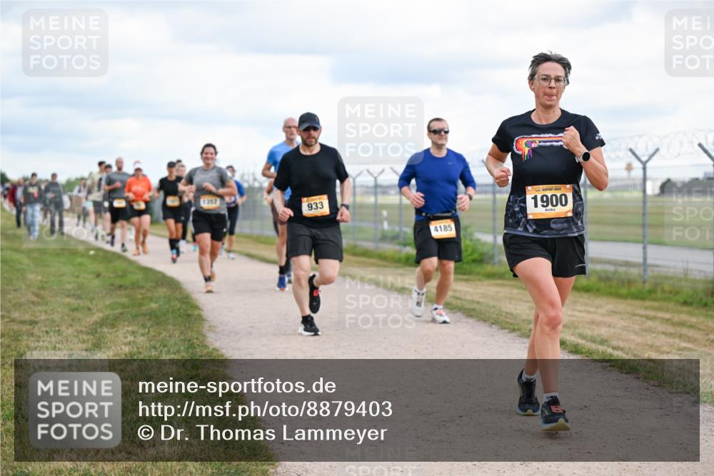 14.09.2025 - Airport Race Dr. Thomas Lammeyer http://msf.ph/oto/8879403 14.09.2025 12:28:36 Laufen 1352, 933, 4185, 1900 meine-sportfotos.de