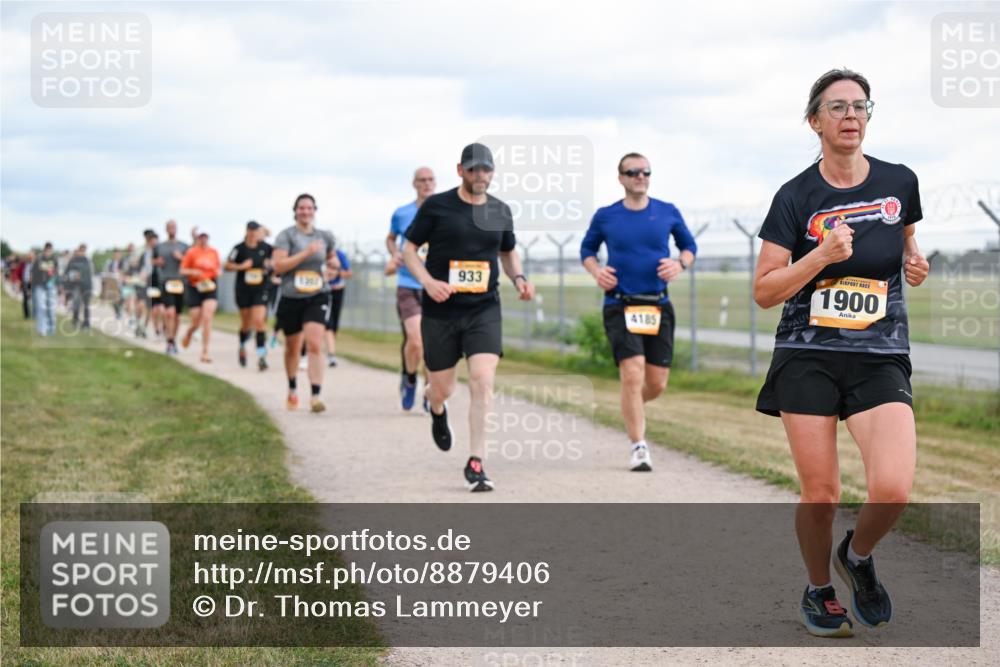 14.09.2025 - Airport Race Dr. Thomas Lammeyer http://msf.ph/oto/8879406 14.09.2025 12:28:36 Laufen 933, 4185, 1900 meine-sportfotos.de