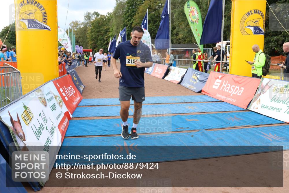 14.09.2025 - Airport Race Strokosch-Dieckow http://msf.ph/oto/8879424 14.09.2025 12:39:24 Ziel 67, 120, 430, 947, 1526, 1683, 1784, 1898, 1919, 2156 meine-sportfotos.de