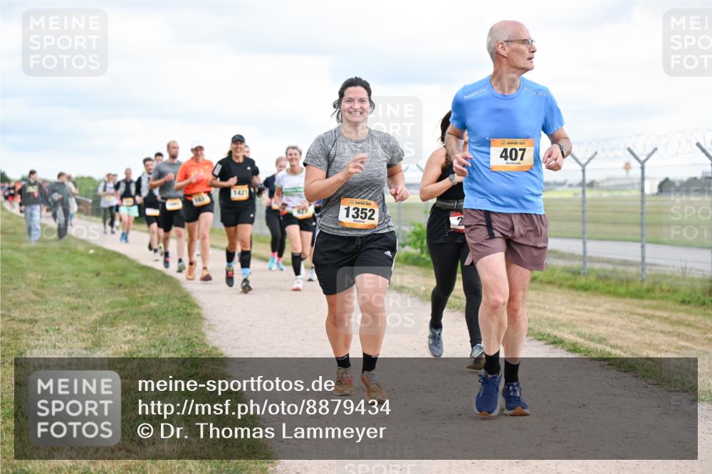 14.09.2025 - Airport Race Dr. Thomas Lammeyer http://msf.ph/oto/8879434 14.09.2025 12:28:39 Laufen 103, 1421, 1352, 407 meine-sportfotos.de